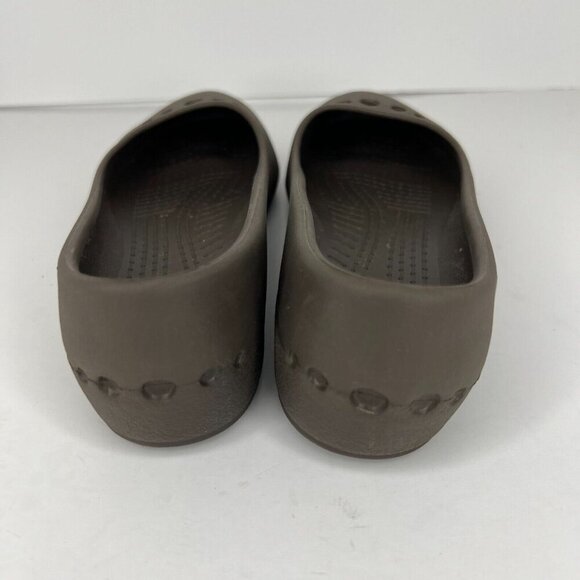 Crocs Women's Brown Breathable Solid Comfort Slip On Size 7 Rubber Flats - Picture 5 of 9